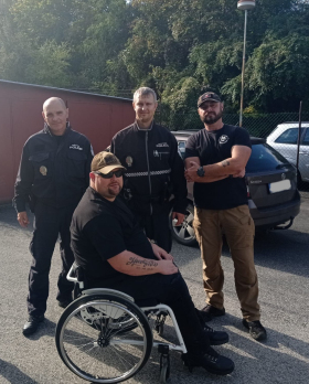 Městská policie se v rámci svých výcviků a školení učí, jak zacházet s handicapovanými osobami