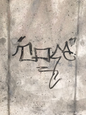 Graffiti v podchodu